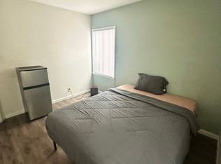 11417 Denver Ave, Los Angeles, CA 90044