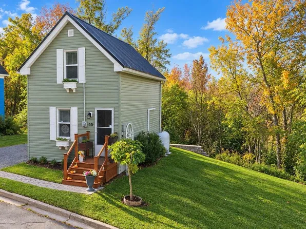 10 Oak St, Trenton, NS B0K 1X0