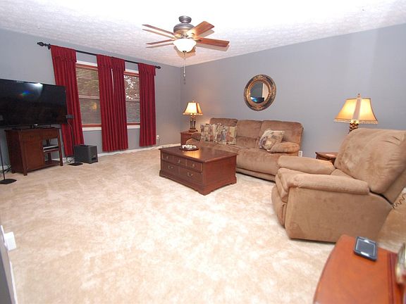 4th image of 3876 McGarry Dr