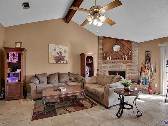 4th image of 2401 Paige Janette Dr