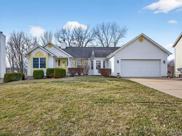 2753 Red Cedar Parc Dr S, O'Fallon, MO 63368