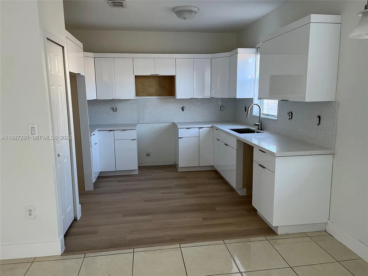 Building Photo - 27501 SW 138th Ave