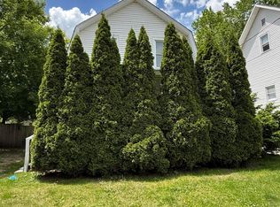 1618 Lyons Ave, Lansing, MI 48910