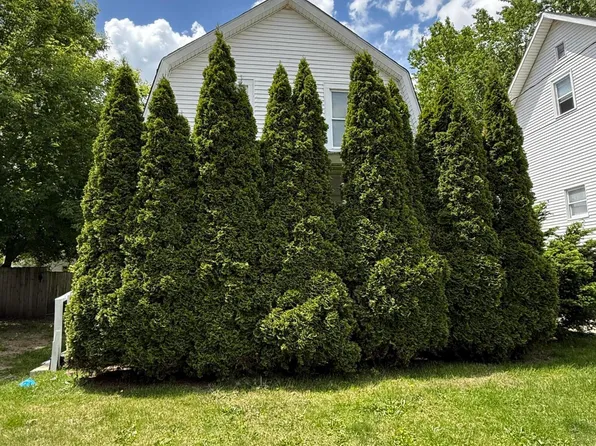 1618 Lyons Ave, Lansing, MI 48910