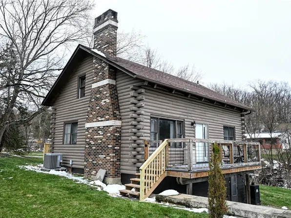 9049 Roberts Hollow Rd, Elizabeth, PA 15037
