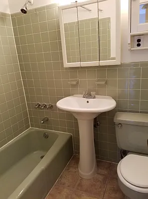 Rented by Apartments by Us | media 20