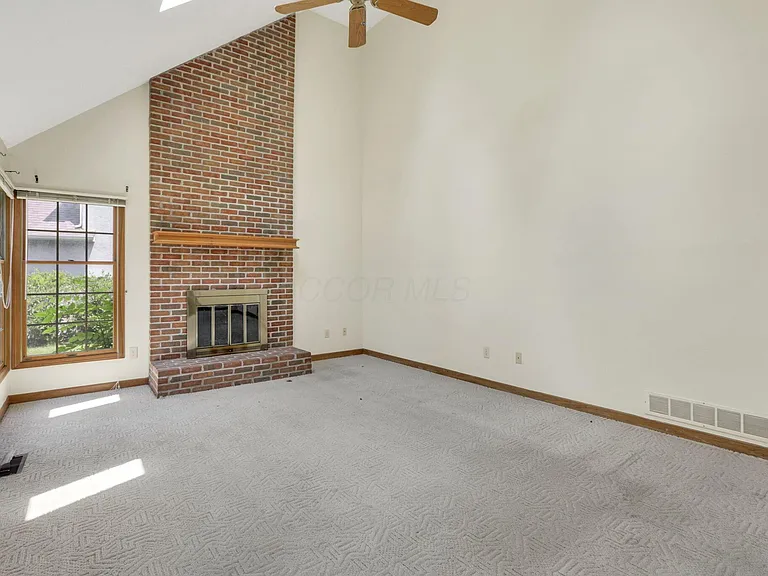 7641 Finbarr Ct — Photo 14