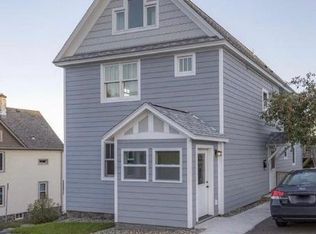 726 W 3rd St #A, Duluth, MN 55806