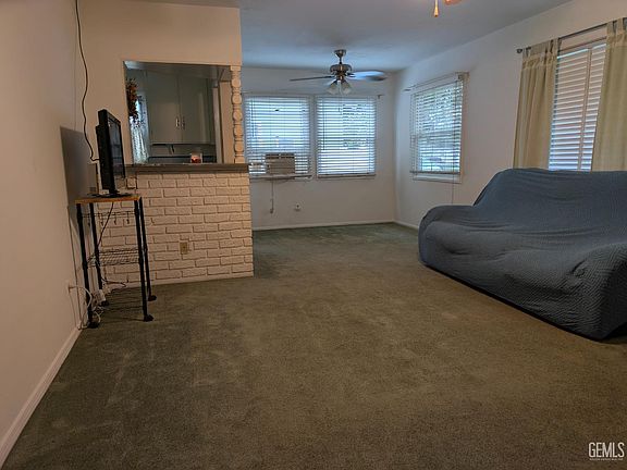5th image of 236 Oakdale Dr