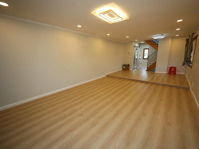 178 Spratt Ave — Photo 17