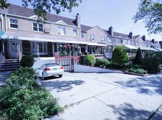 14615 61st Rd, Flushing, NY 11367