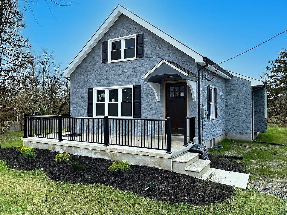 1st image of 276 Koch Ave