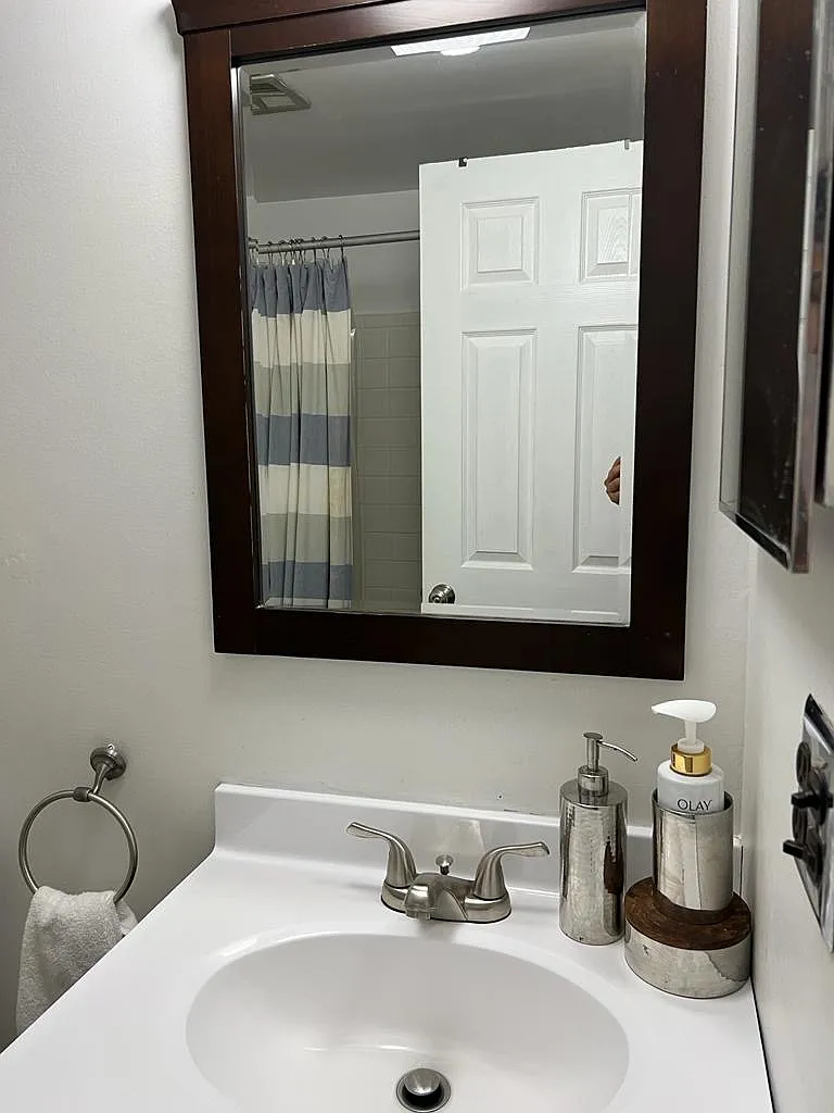 2 bed, 1.5 bath, 963 sqft, $1,750 — Photo 4