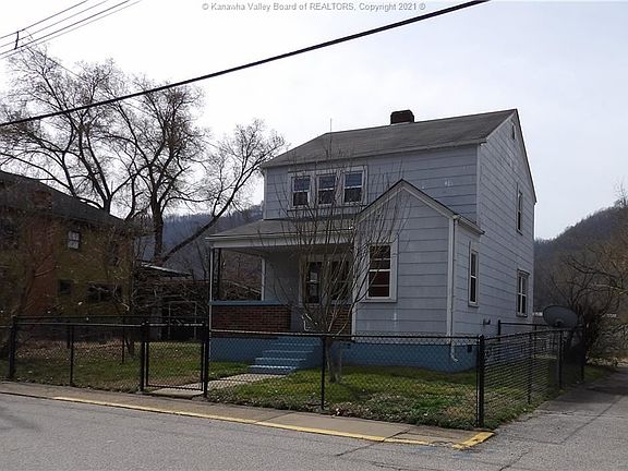 3rd image of 802 E Riverview Dr