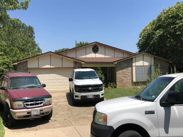 7117 Sweetbriar Ct, North Richland Hills, TX 76182