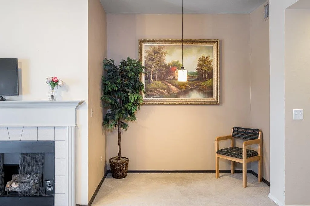 2 bed, 1275 sqft, $2,800 — Photo 4