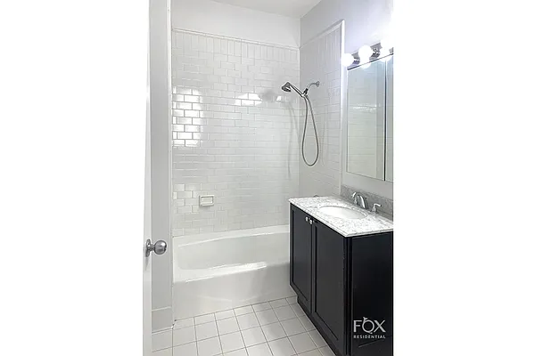 Rented by Fox Residential Group | media 18