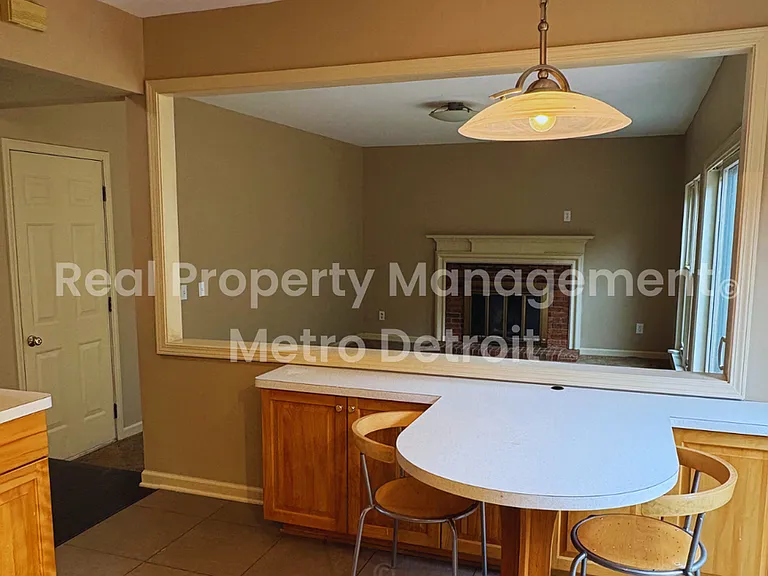 172 Parsons Ln — Photo 7