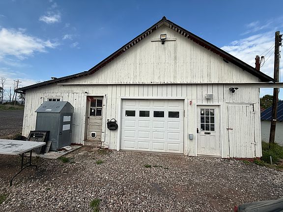 3rd image of 1491 County Road 519