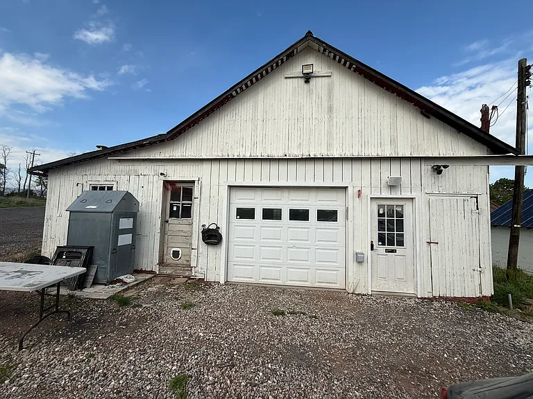 1491 County Road 519 — Photo 3