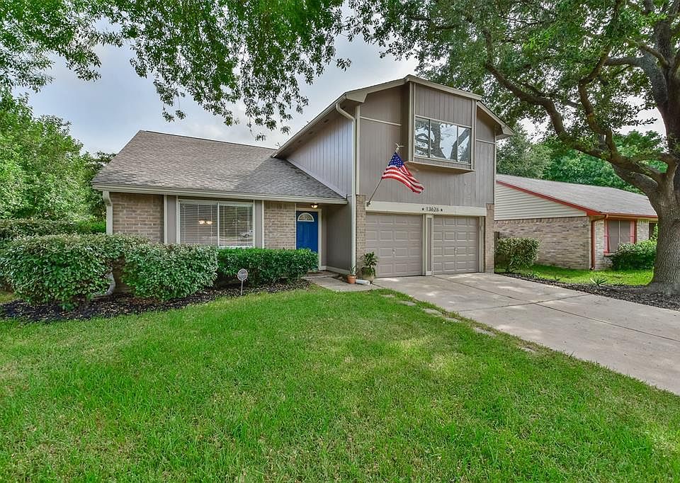 1st image of 13626 Pecan Oak Dr