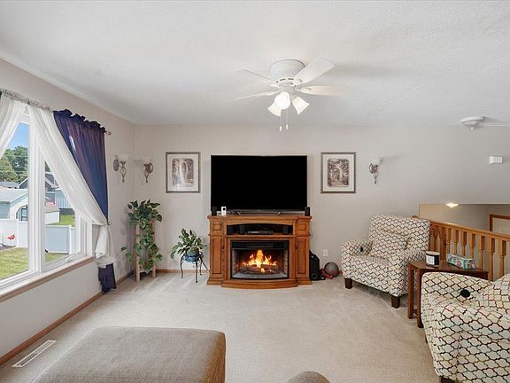 4th image of 817 Jakob Ln