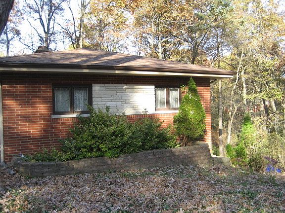 4th image of 8310 W 123rd St