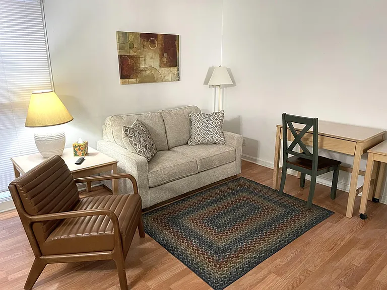Fielding Court Apartments — Photo 13