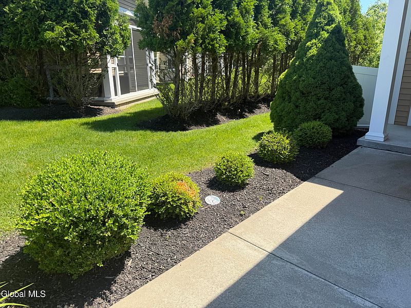 3rd image of 23 Stacey Court