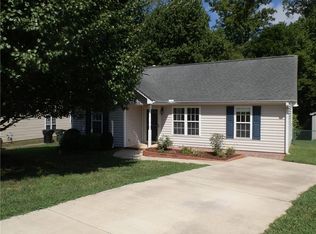 637 Arden St, Burlington, NC 27215