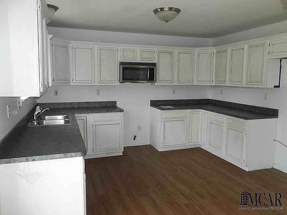 3rd image of 8842 Mikado Dr