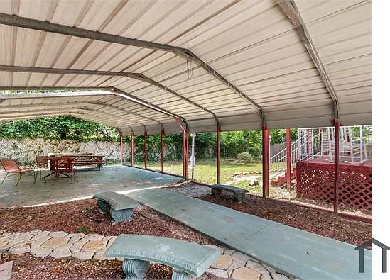 2970 Armstrong Dr — Photo 18