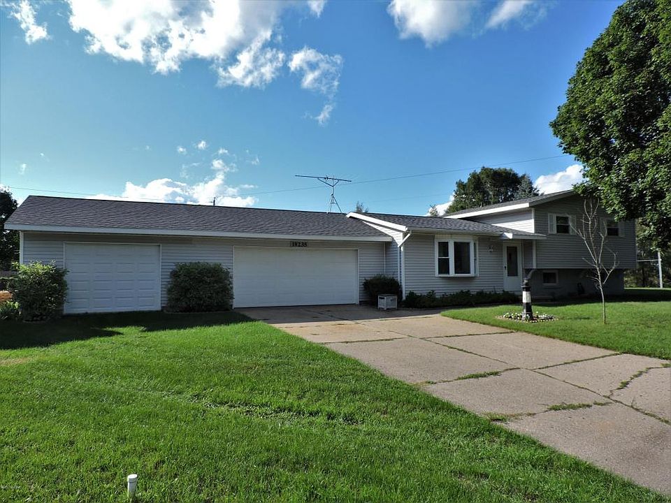 1st image of 18235 Wilson Dr