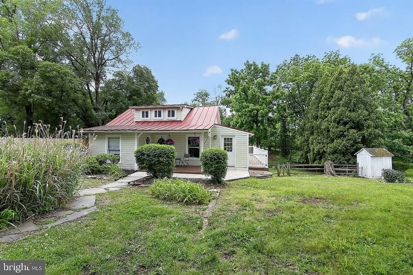 1 bed, 1.5 bath, 600 sqft, $2,200 — Photo 1