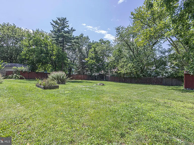 125 Richardson Rd — Photo 37