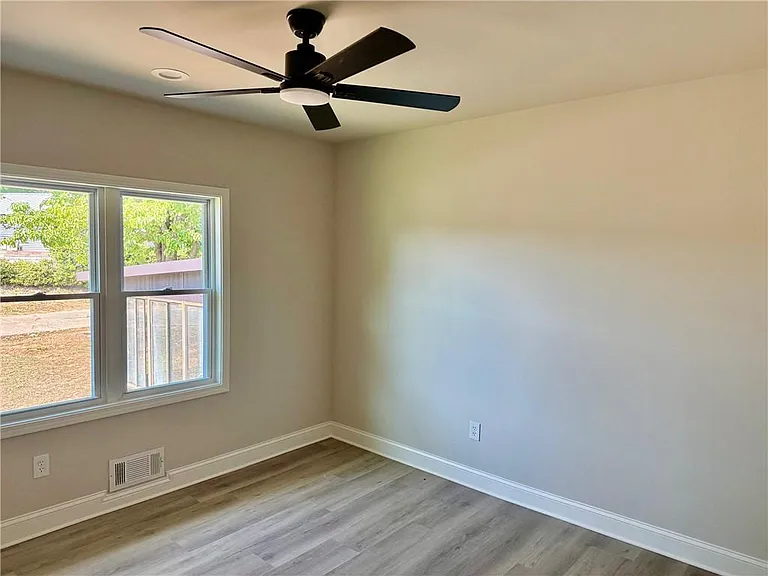 2360 Gravel Springs Rd — Photo 8