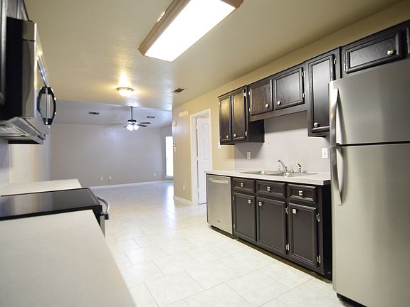 5th image of 517 Deloris Dr