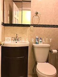 Rented by Zikos Realty Services