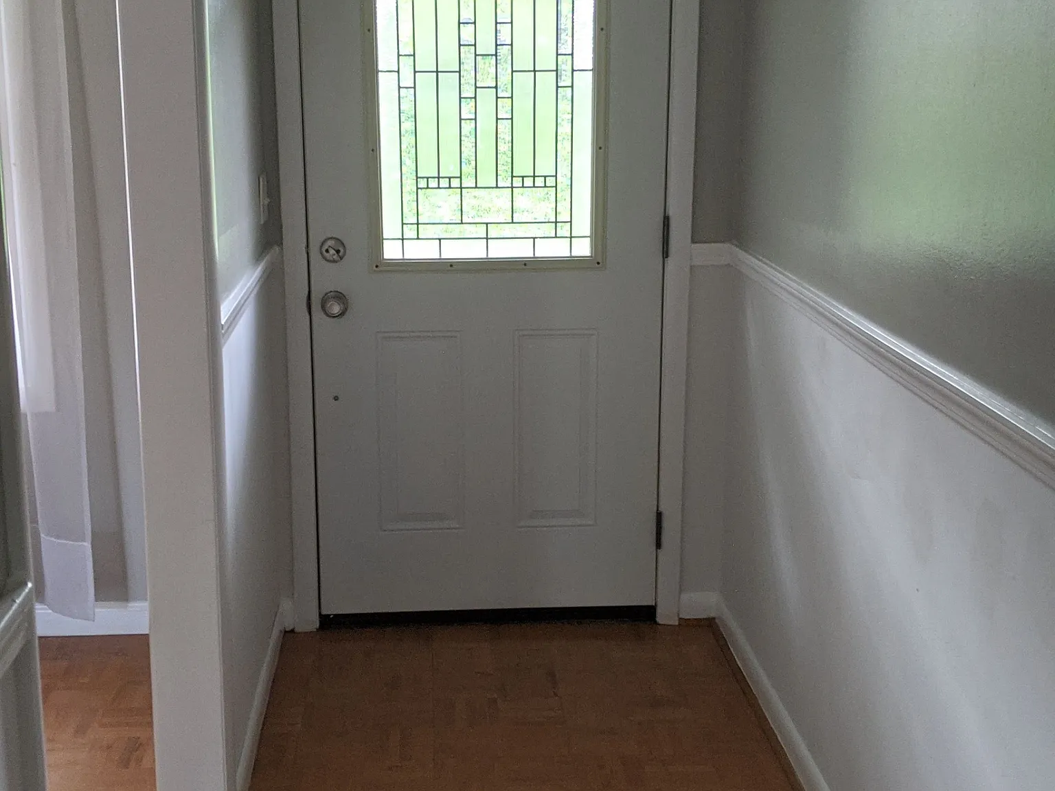 5 bed, 2000 sqft, $2,500 — Photo 4