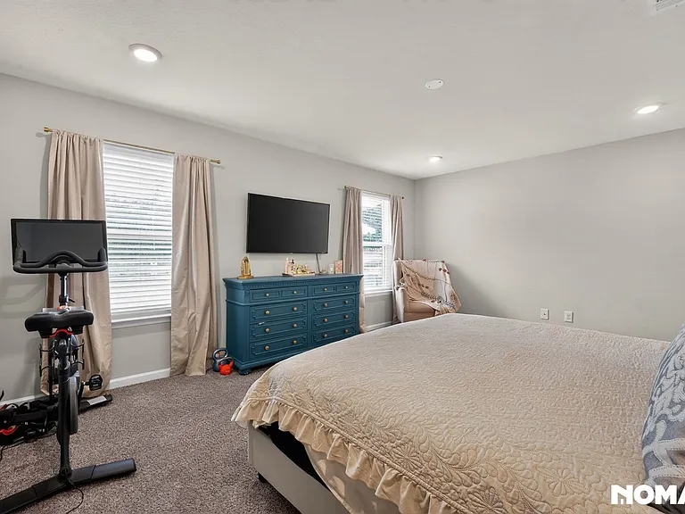 1008 Enclave Cir — Photo 14
