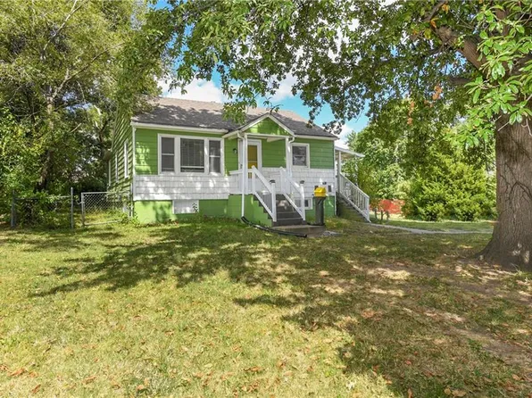 11006 W 57th St, Shawnee, KS 66203