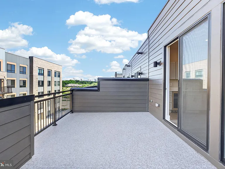2507 Light St — Photo 48