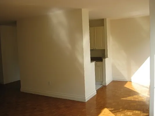 Rented by Classic Marketing- 530 Park1 | media 6