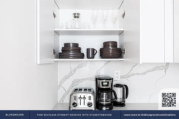 Rented by The Blueground | media 9