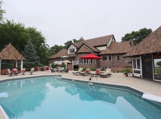 904 W 14th St, Blue Earth, MN 56013