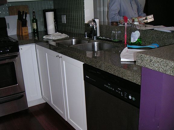 4th image of 4835 Elmwood Ave APT I