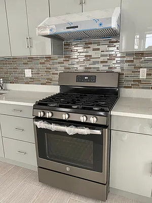 Rented by Compass | media 10