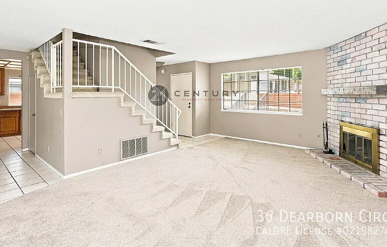 36 Dearborn Cir — Photo 6
