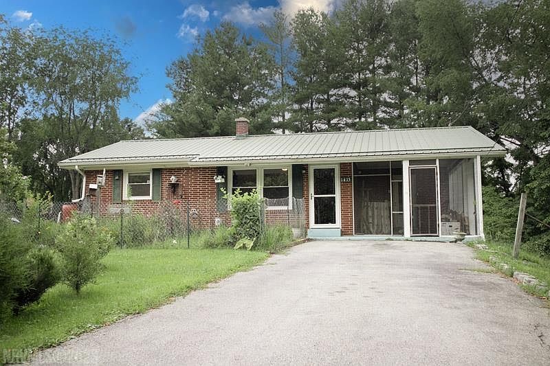 1st image of 1415 Heatherwood St