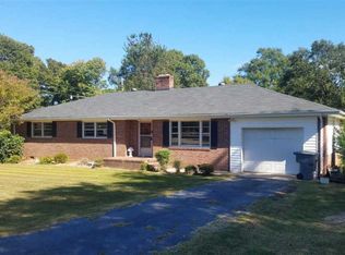 233 Midway Dr, Spartanburg, SC 29301